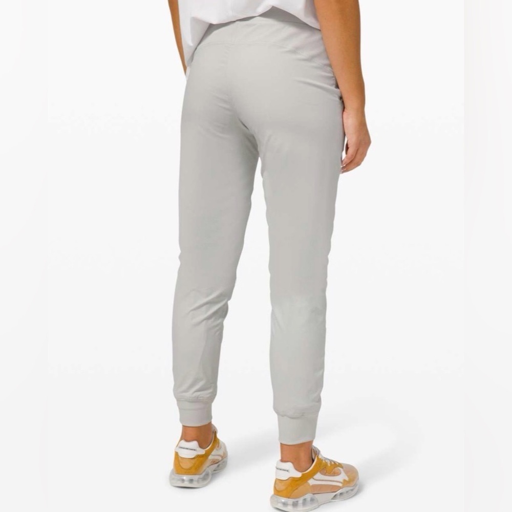 Lululemon Dance Studio Jogger *Lined